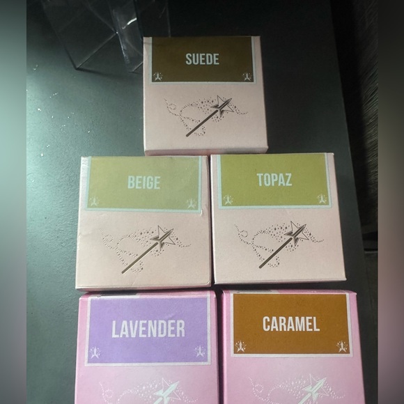 Jeffree Star Magic Star Setting Powder - Picture 2 of 3